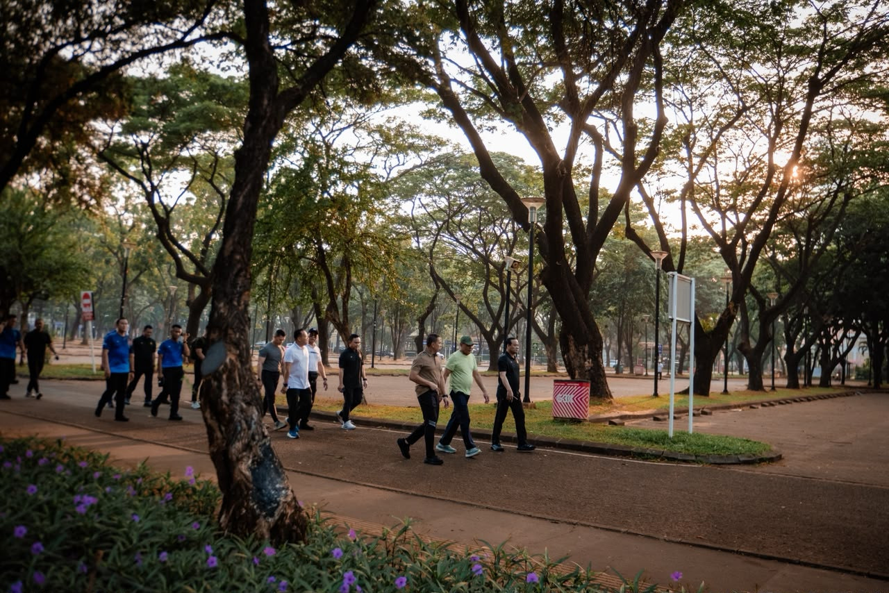 Situasi Jakarta Aman, Menkopolkam, Kapolda, dan Pangdam Jaya Olahraga Bersama di GBK