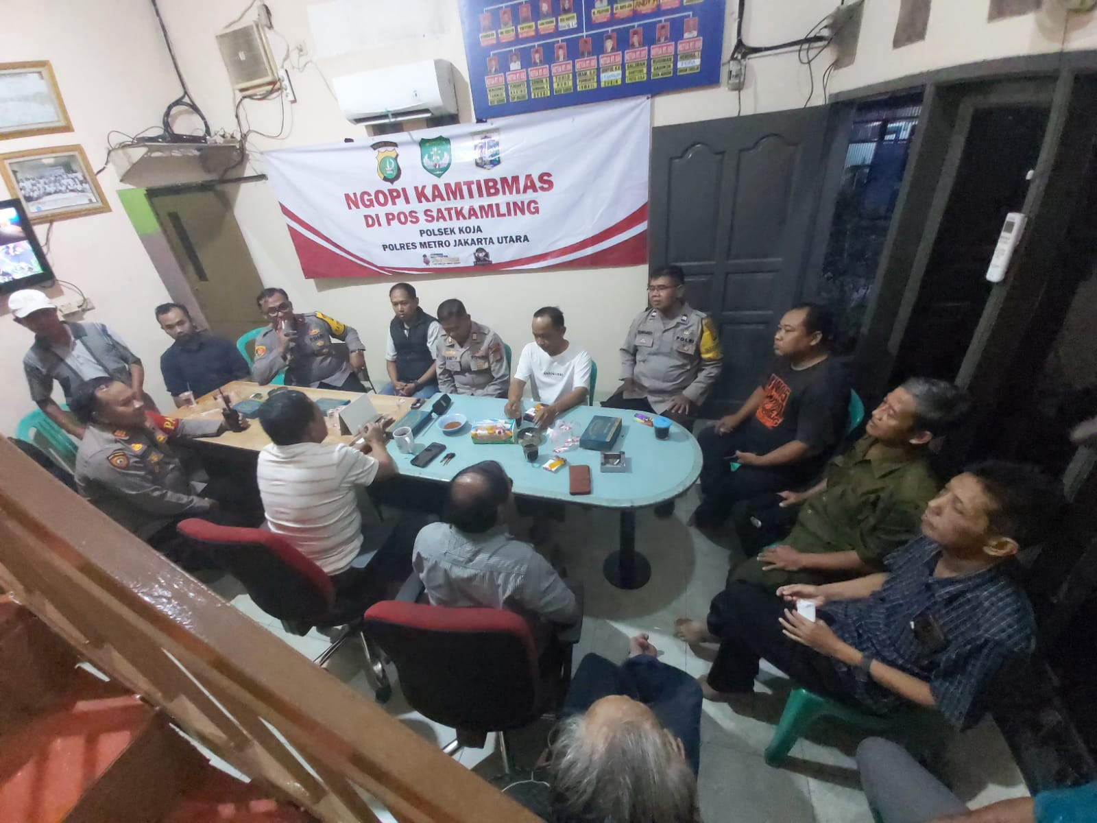 Kapolsek Koja Gelar Ngopi Kamtibmas di RW 05 Rawabadak  Selatan