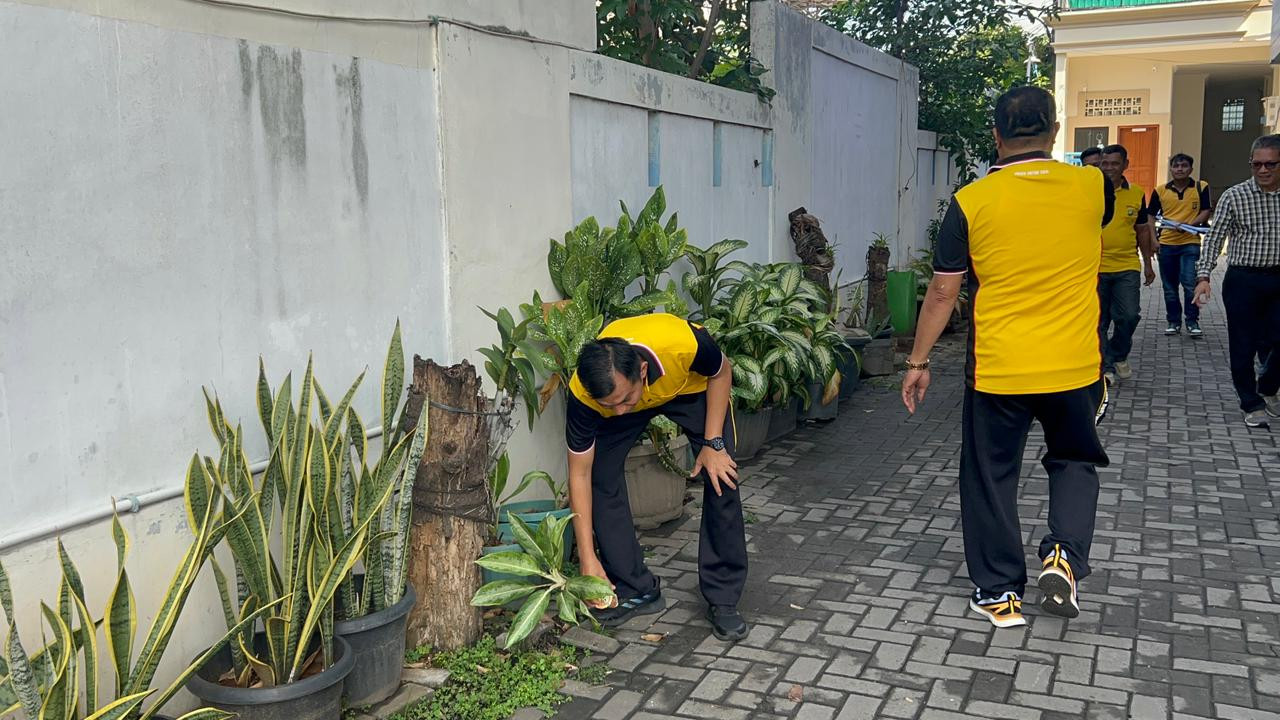 Polsek Koja Gelar Bakti Sosial & Religi di Gereja HKBP : Wujud Sinergi  Polri dengan Masyarakat Sambut Natal dan Tahun Baru