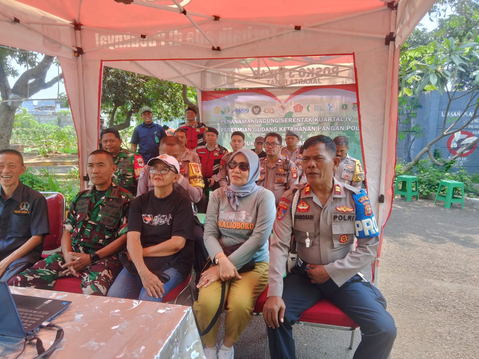 Polsek Kelapa Gading Ikuti Live Streaming Penanaman Jagung Serentak Kuartal IV 2025 yang Dipimpin Wakil Presiden Gibran