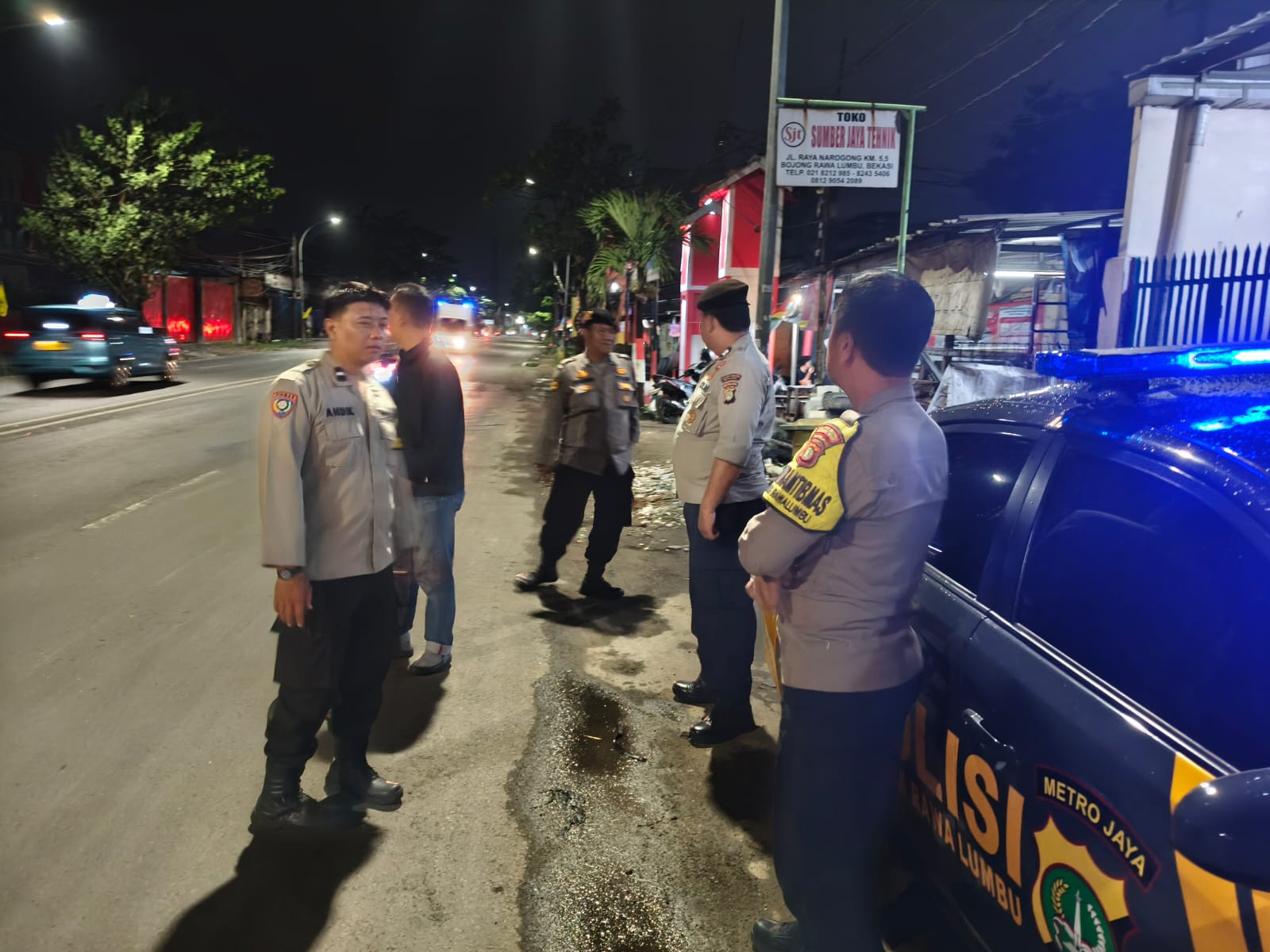 POLSEK RAWA LUMBU GELAR PATROLI SKALA SEDANG DAN KRYD UNTUK CIPTAKAN SITUASI KONDUSIF