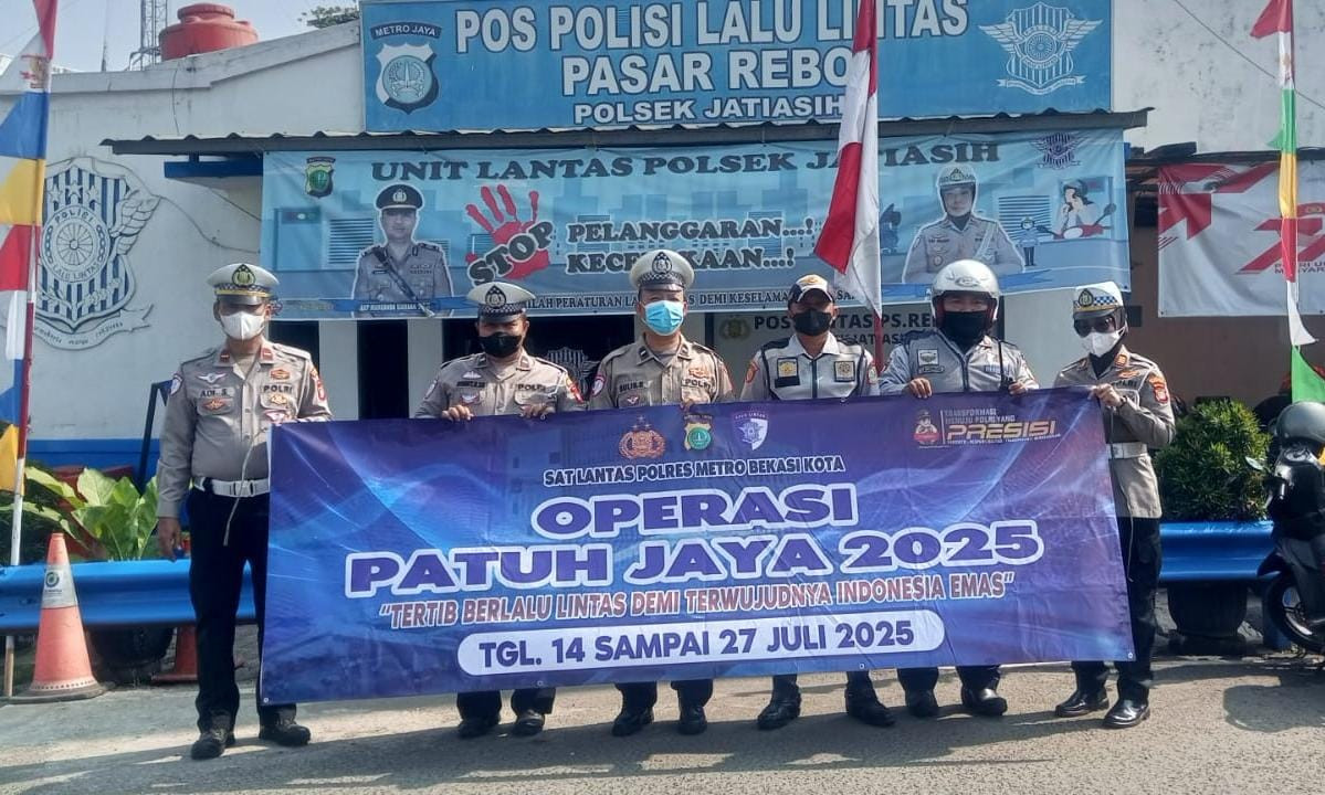 Polsek Jatiasih Gelar Operasi Patuh Jaya 2025, Edukasi Pengendara Demi Keselamatan Berlalu Lintas