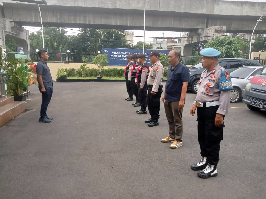Polsek Kelapa Gading Gelar Apel KRYD dalam Rangka Operasi Brantas Jaya 2025