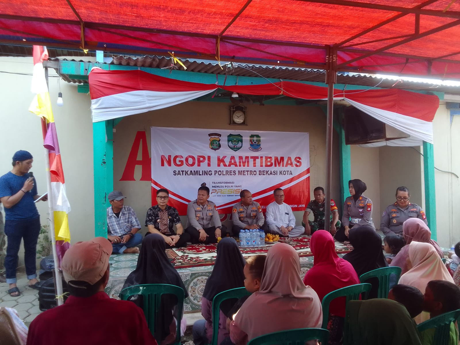 Ngopi Kamtibmas, Kapolres Metro Bekasi Kota Turun Langsung Temui Warga Slum Area Kayuringin Jaya