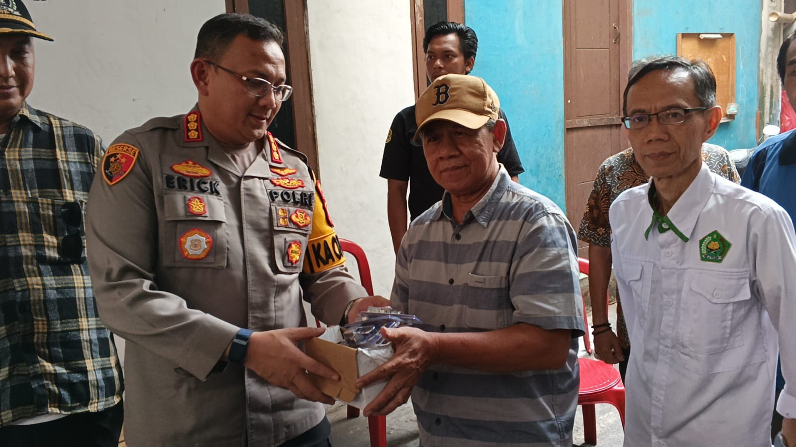 Kapolres Metro Jakarta Utara Gelar "Jaga Jakarta On The Spot" di Pademangan, Serap  Aspirasi Warga dan Salurkan Bantuan Sembako