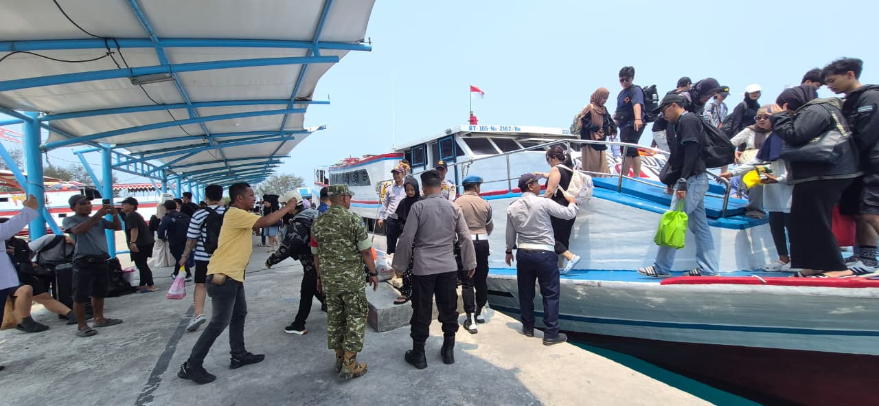 Layanan Polisi 110, Strong Point Polsek Kepulauan Seribu Utara Berikan Pelayanan Humanis di Pulau Kelapa