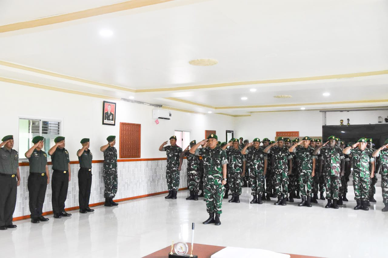 Dandim 1710/Mimika Pimpin Tradisi Korps Pindah Satuan dan Purna Tugas Prajurit