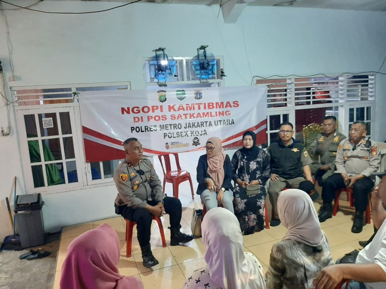 Kapolsek Koja Gelar Ngopi Kamtibmas Bersama Warga RW 10 Tugu Utara