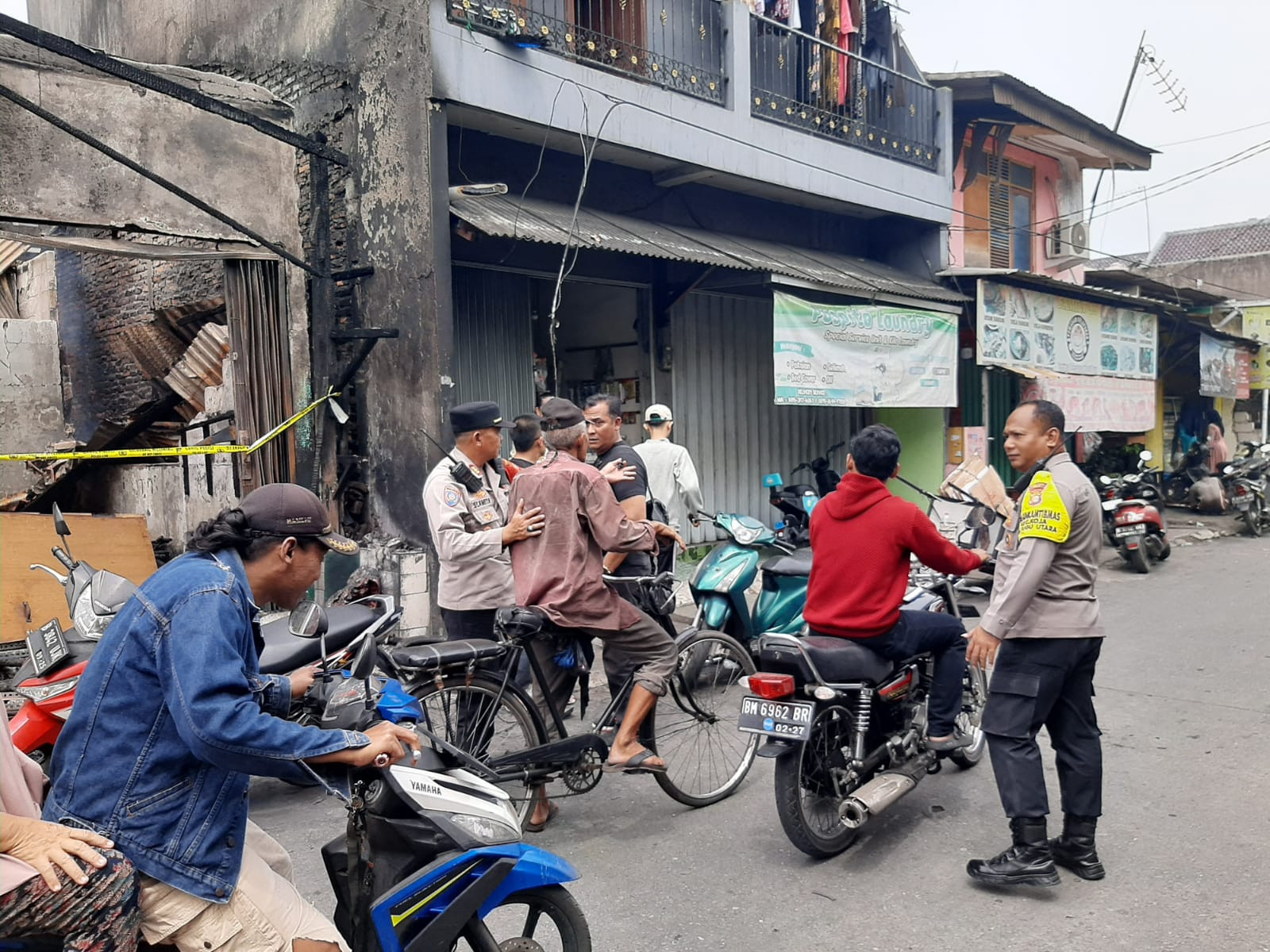 Kapolsek Koja Singgah di Lokasi Kebakaran, Tingkatkan Keamanan dan Solidaritas Warga