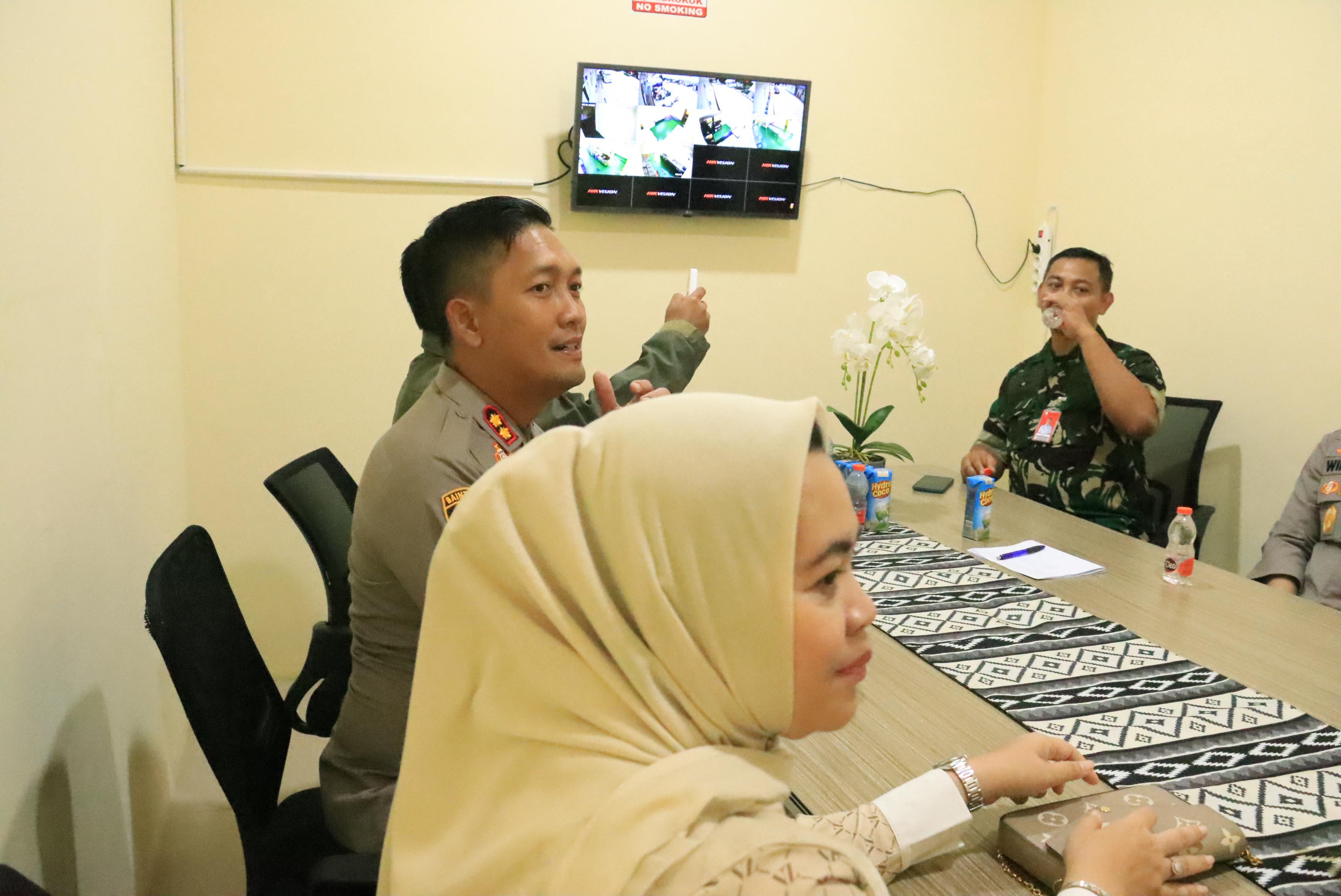 Kapolres Bogor Kunjungi SPPG Lanud Atang Sendjaja, Perkuat Sinergi TNI-Polri dalam Pemenuhan Gizi Nasional