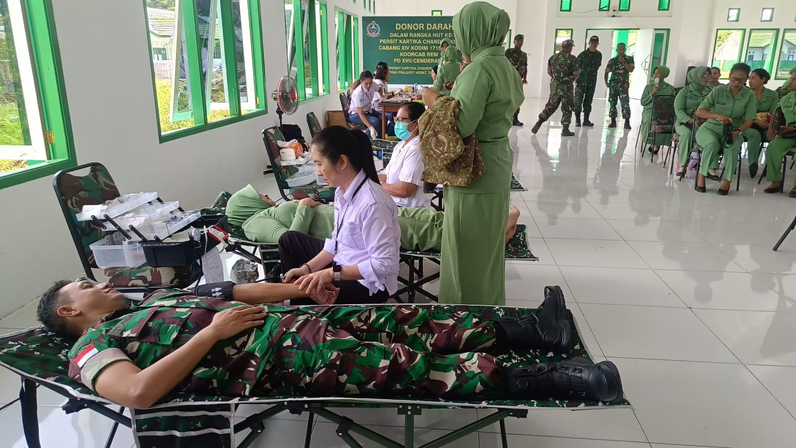 Kodim 1715/Yahukimo Gelar Donor Darah Semarakkan HUT Persit Ke-79