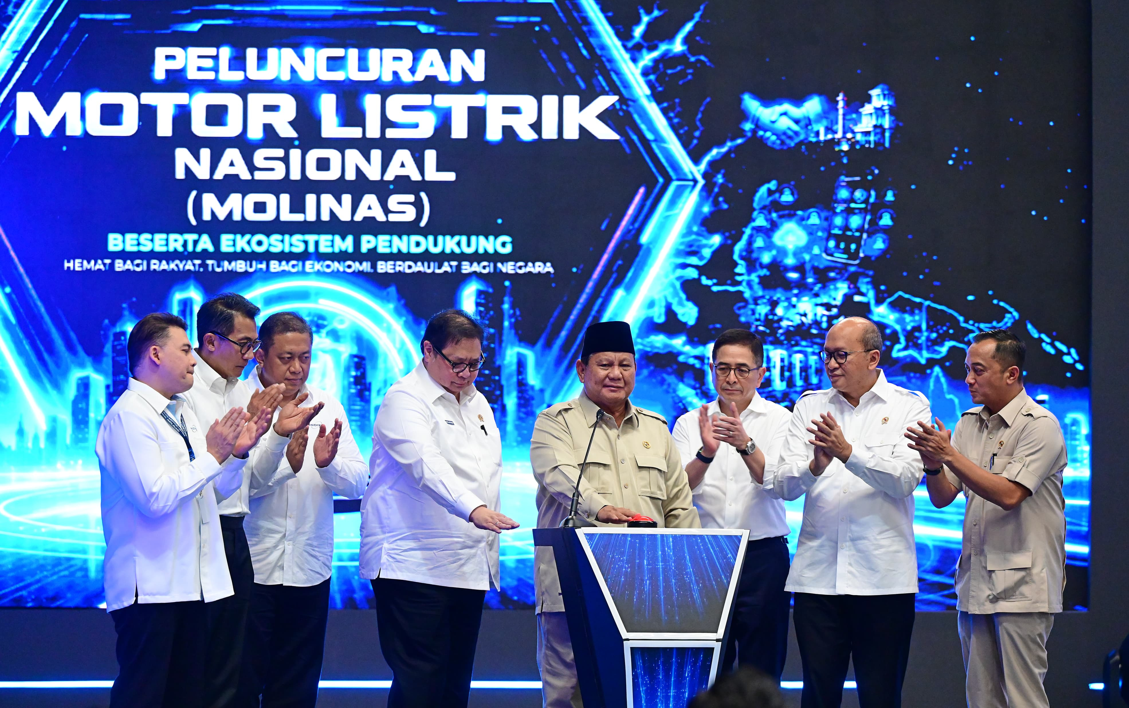 Panglima TNI Hadiri  Peluncurkan Motor Listrik Nasional oleh Presiden RI