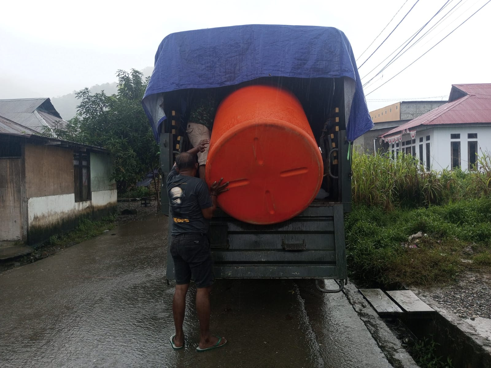 Hari Ke-5 TMMD 125 Kodim 1506/Namlea: Pembangunan Sumur Bor dan Tandon Air Bersih di Desa Kamanglale Mulai Menunjukkan Hasil