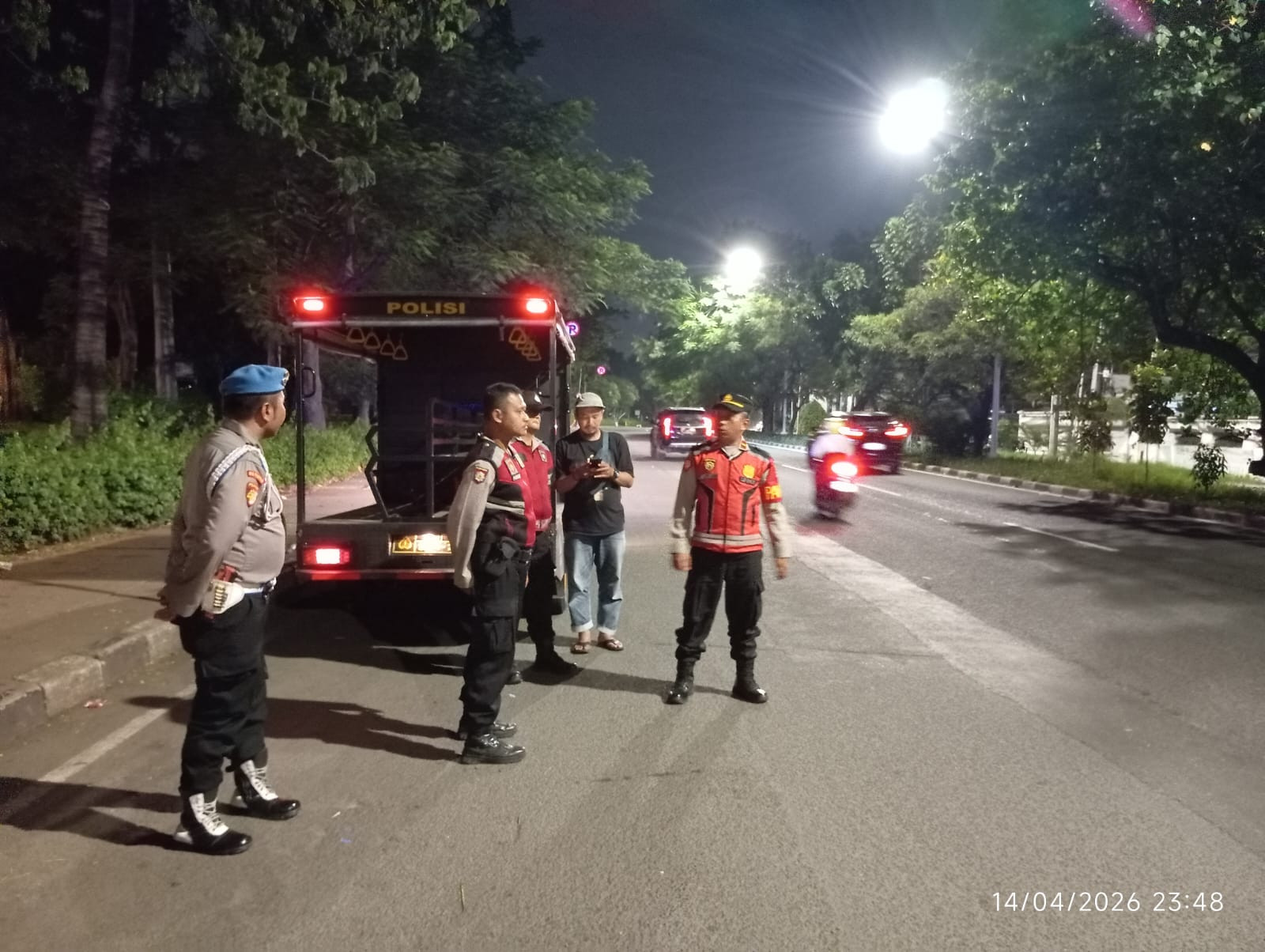 Patroli KRYD Polsek Metro Penjaringan Sisir Titik Rawan, Cegah Tawuran dan Kejahatan Jalanan