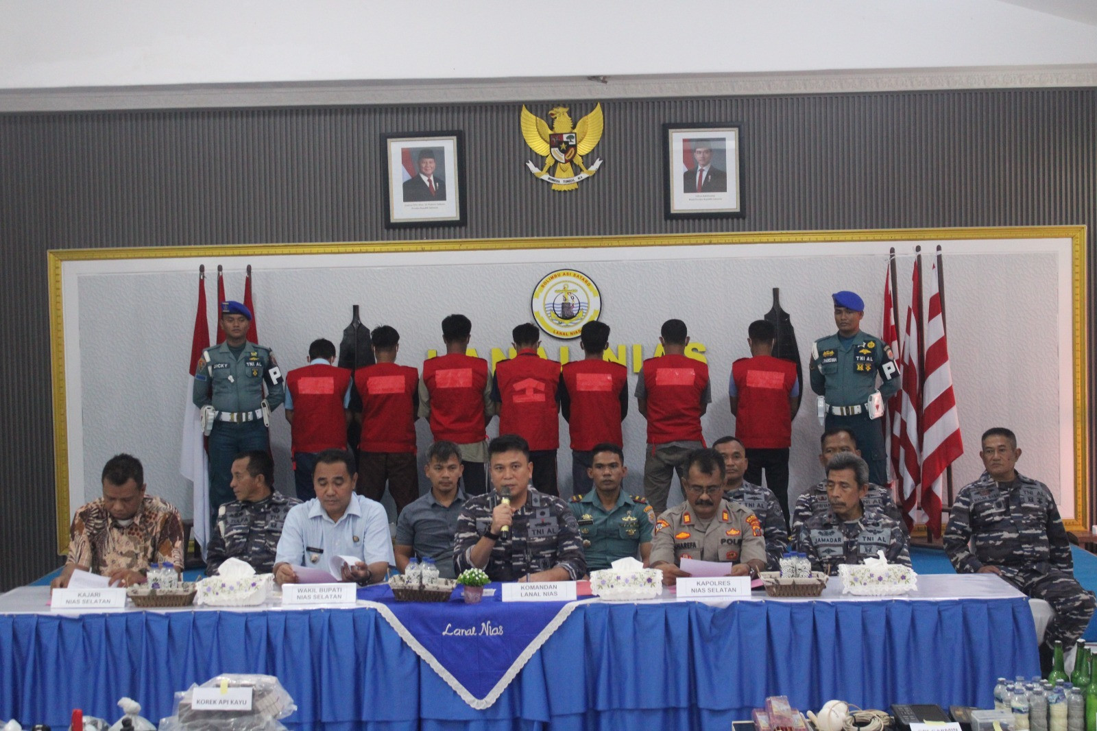 Lanal Nias Kembali Berhasil Tangkap Kapal Illegal Fishing Yang Menggunakan Bahan Peledak