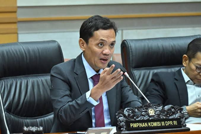 Ketua Komisi III DPR RI: Polri Buktikan Diri sebagai Pelayan dan Pelindung Masyarakat