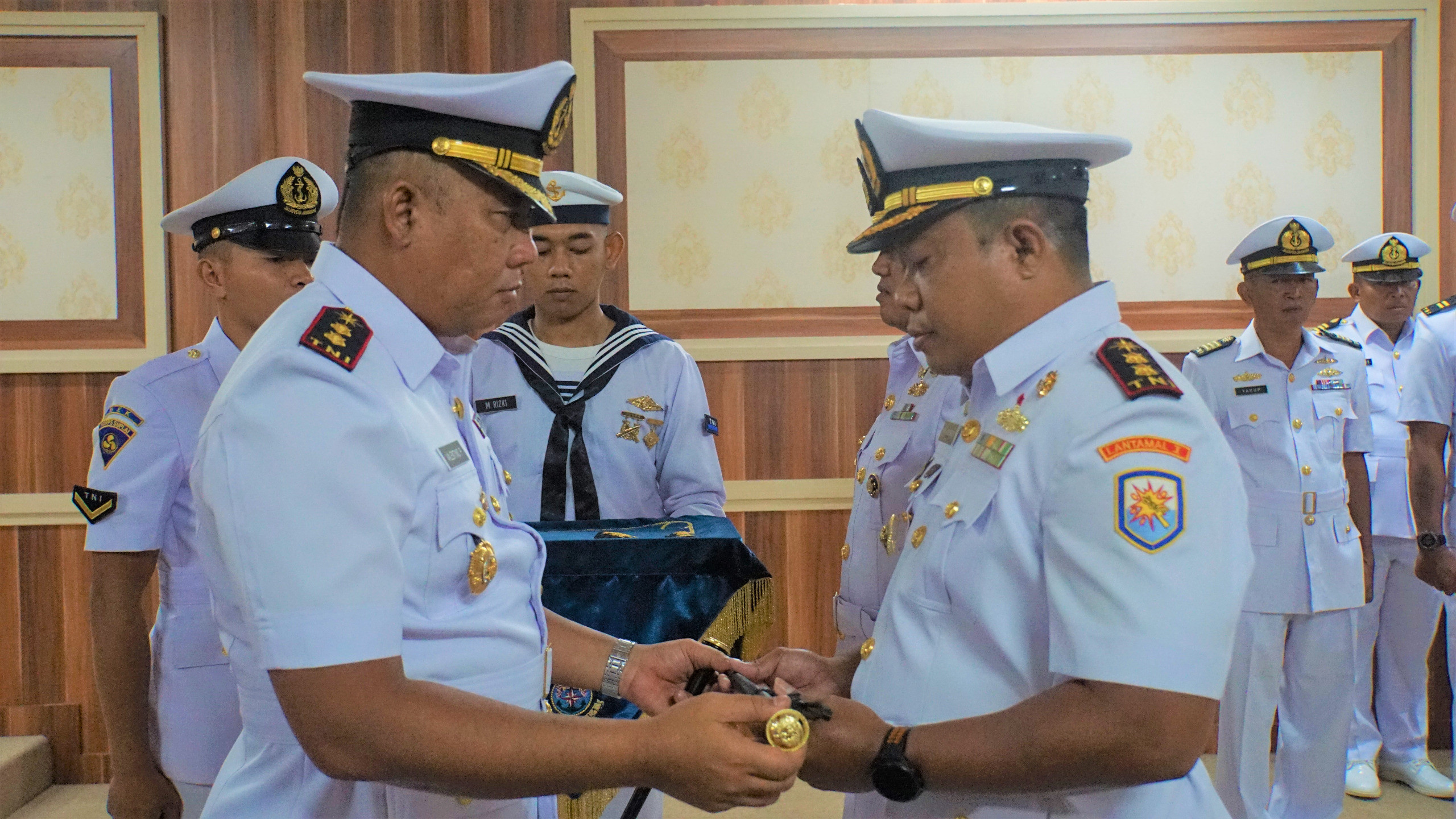 Dansatrol Lantamal I Pimpin Upacara Serah Terima Jabatan Komandan KRI Tuna-876