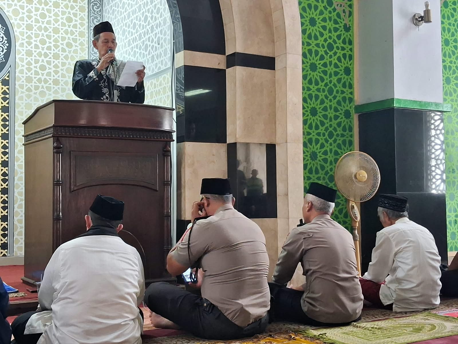 Jumat Keliling Kapolsek Koja Ajak Warga Jaga Kamtibmas dan Waspadai Curanmor