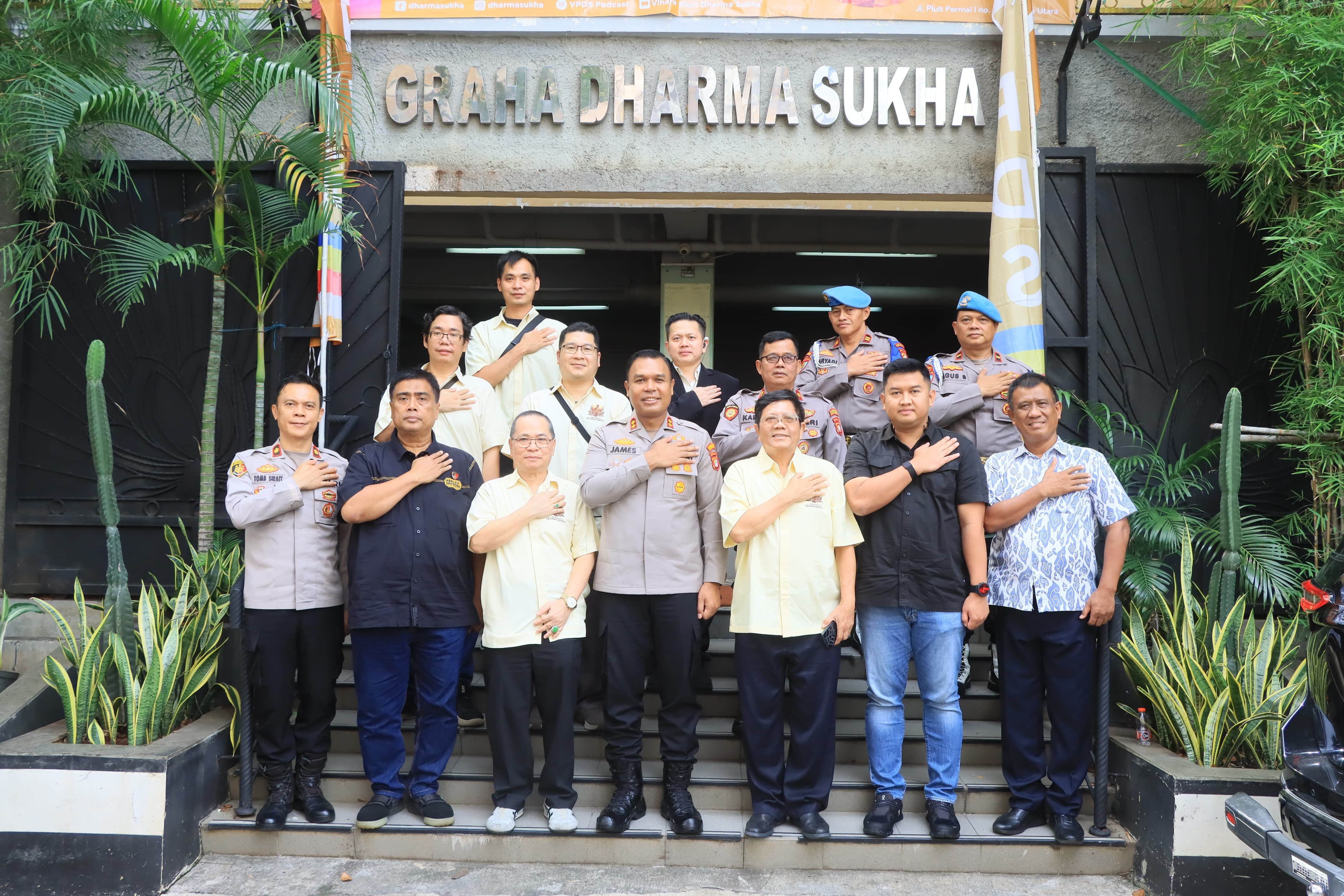 Perayaan Tri Suci Waisak 2569 BE di Wihara Dharma Sukha Berlangsung Khidmat dan Aman, Polres Metro Jakarta Utara Terjunkan Pengamanan Ketat