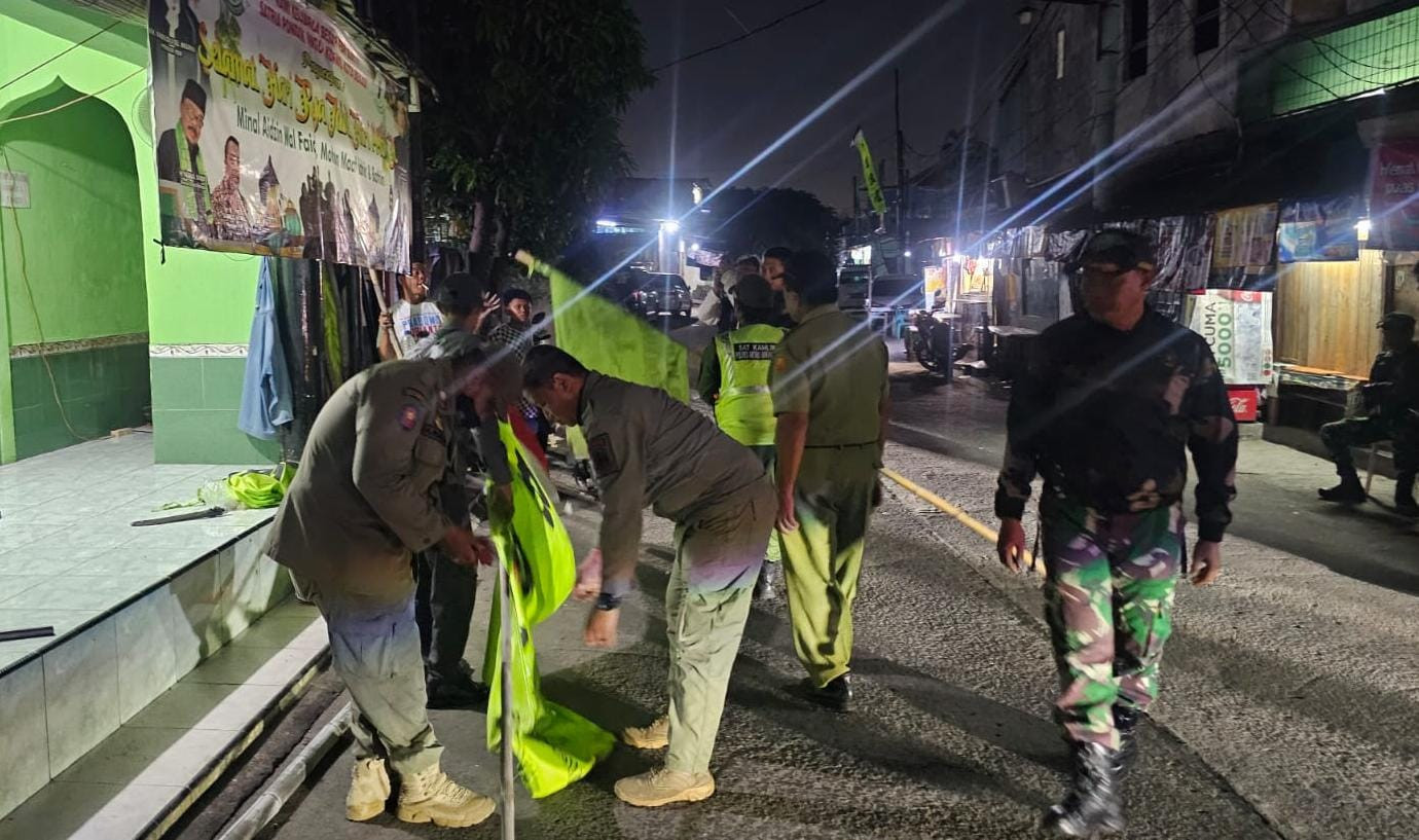 Polsek Medansatria Laksanakan Penertiban Atribut Ormas dan LSM di Area Publik
