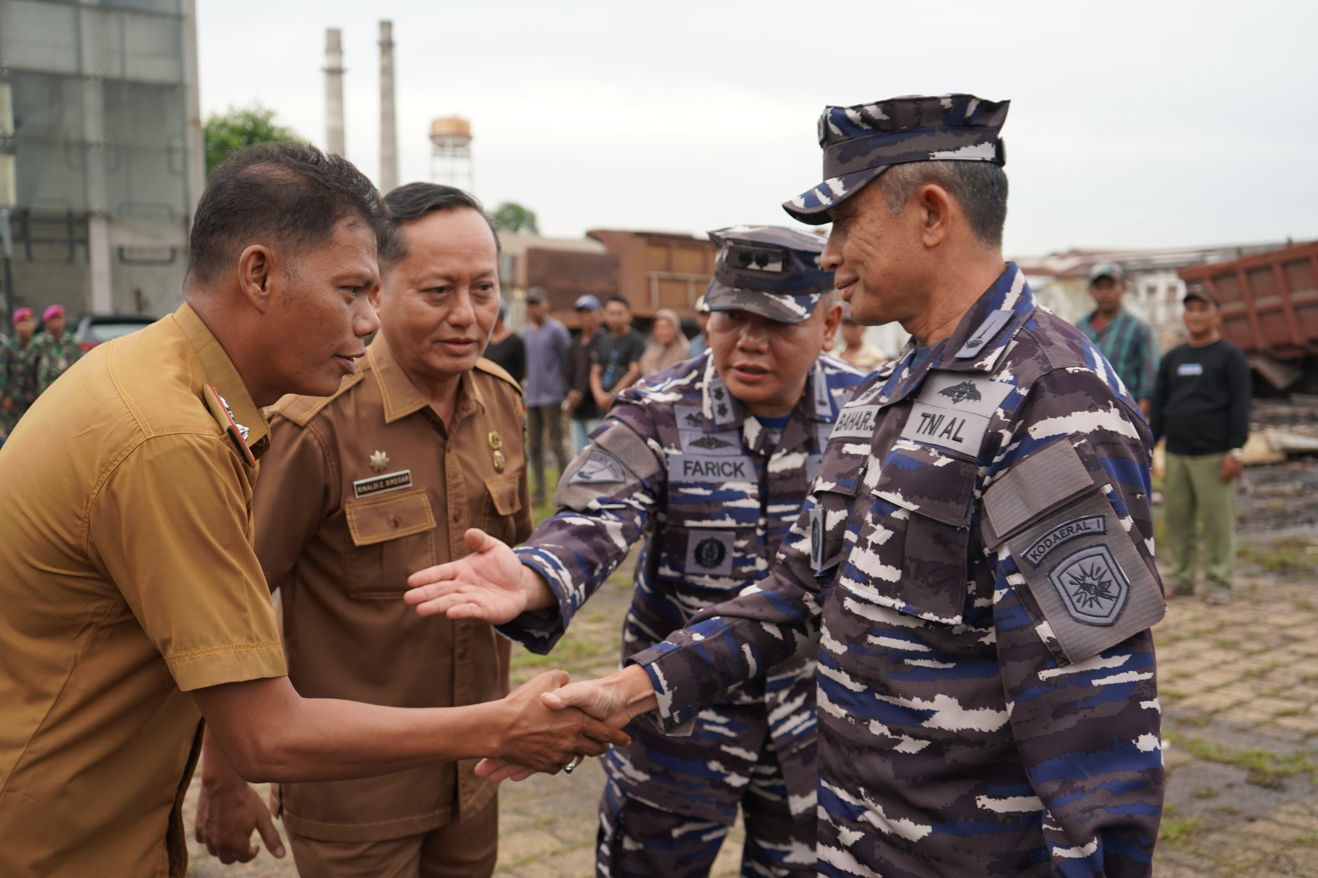 Bantu Ringankan Beban Masyarakat, Kodaeral I Gelar Aksi Sosial Bagikan Beras Kepada Masyarakat