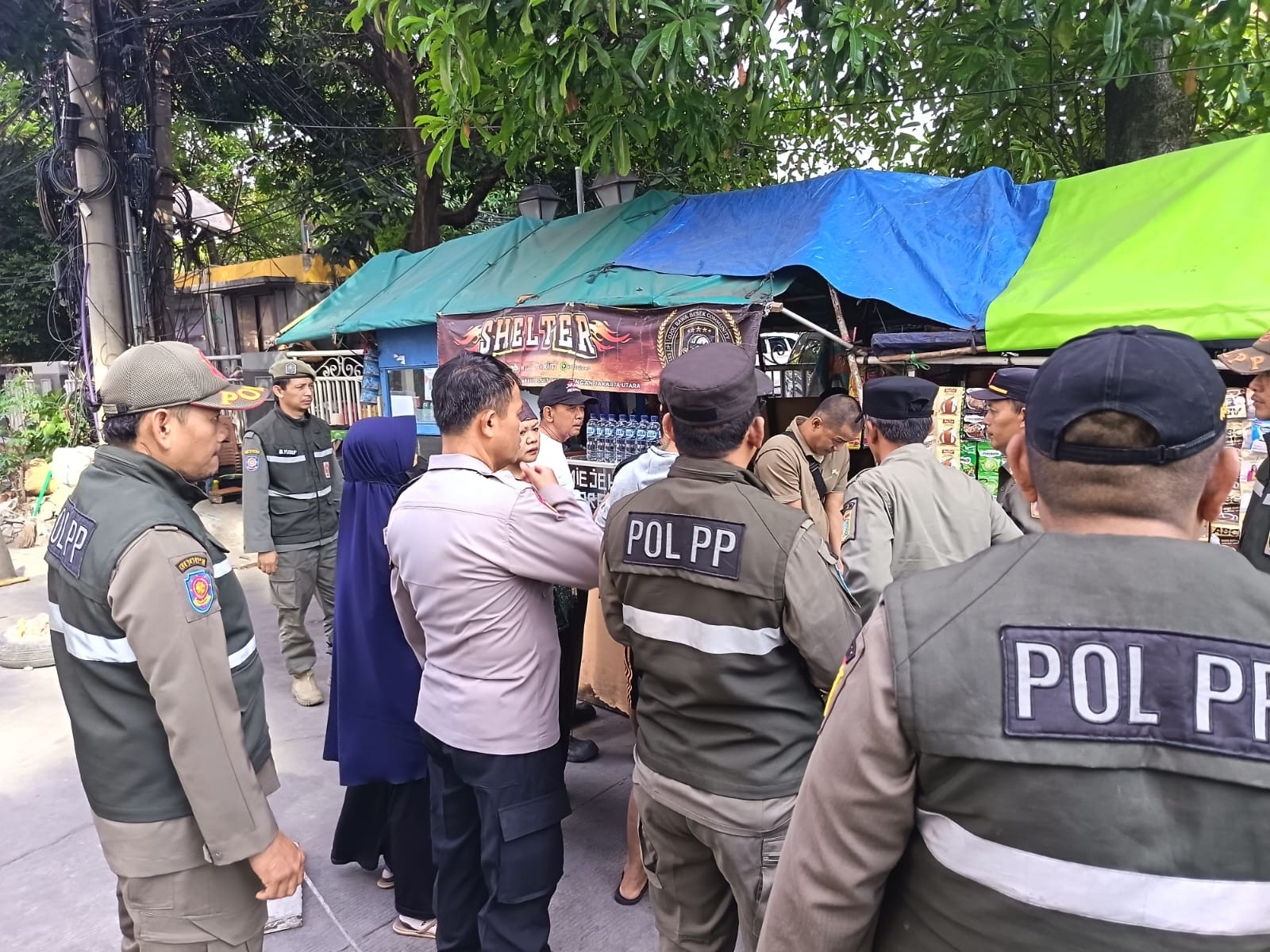 Bulan Tertib Trotoar Digelar di Apartemen Laguna Pluit, Polisi Libatkan TNI hingga Satpol PP