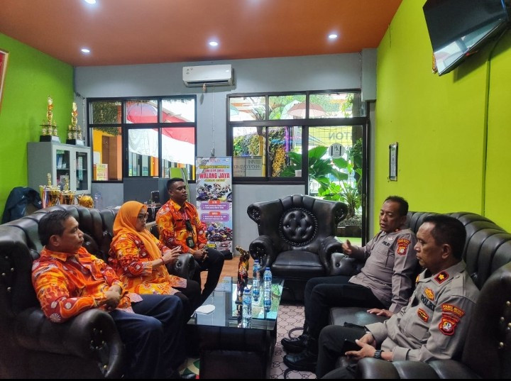 Polres Metro Jakarta Utara Dorong Pelajar SMK Walang Jaya Deklarasi Anti Tawuran