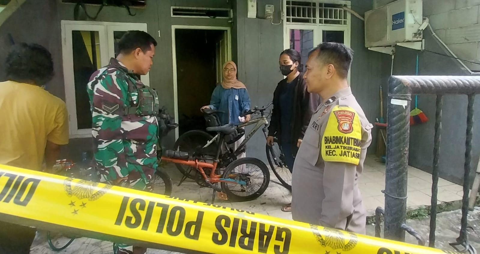 Sinergitas TNI-Polri Peninjauan Lokasi Kebakaran di Jatikramat