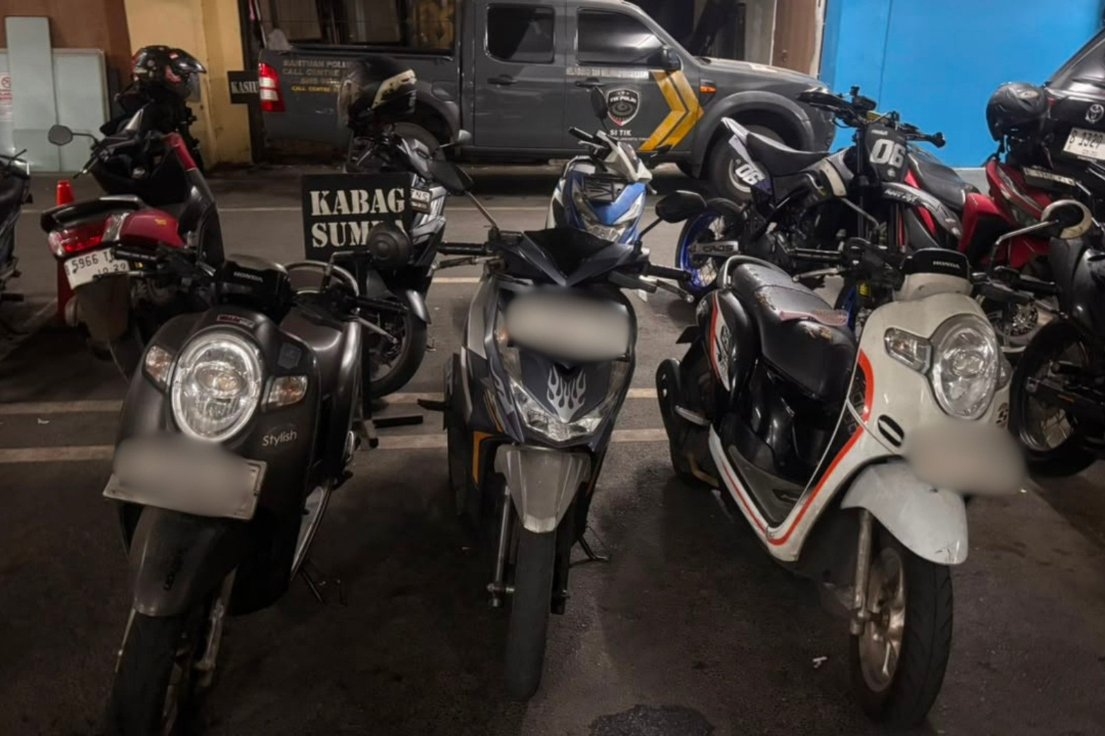 Brimob Polda Metro Jaya Amankan Lima Pelaku Tawuran Bersenjata di Jakarta Timur