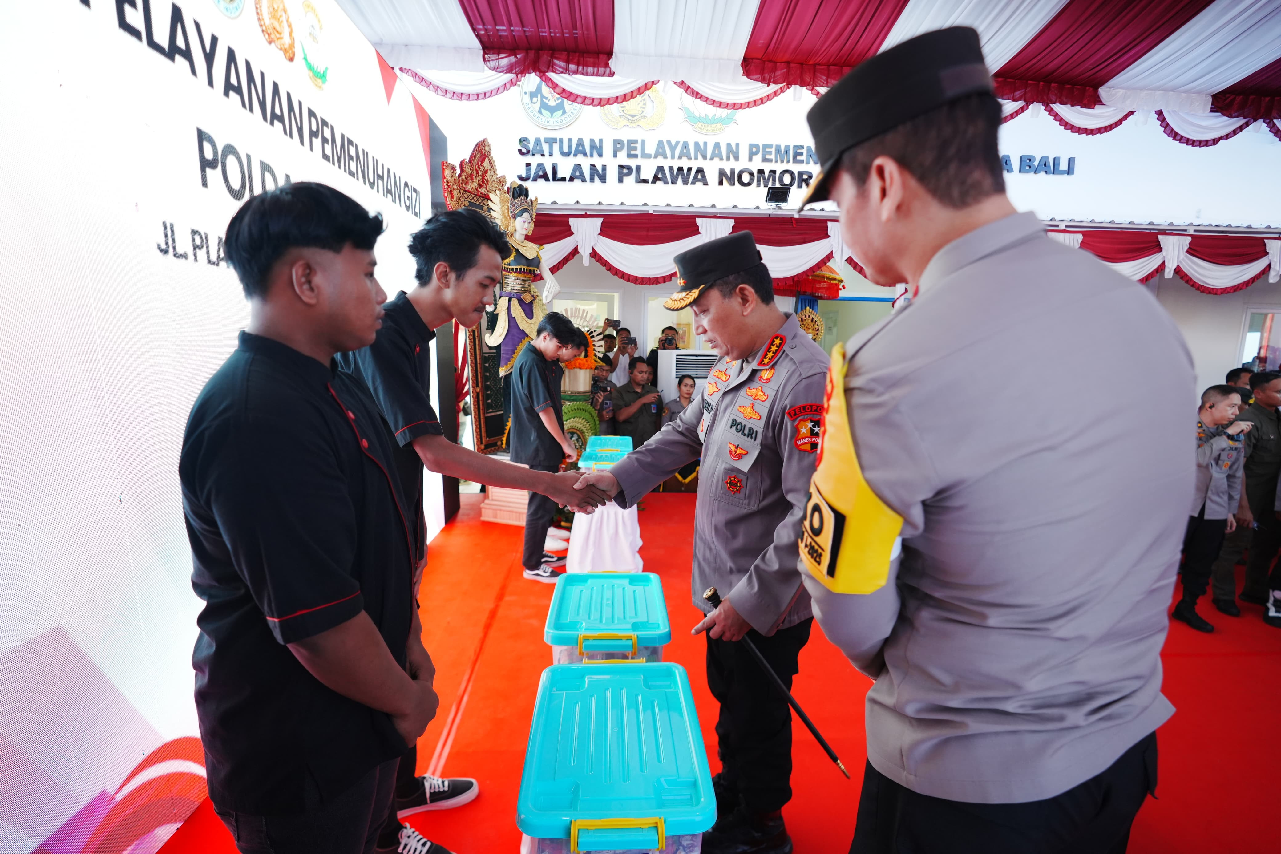 Kapolri Tinjau SPPG Polda Bali, Pastikan Dukung Program MBG Pemerintah