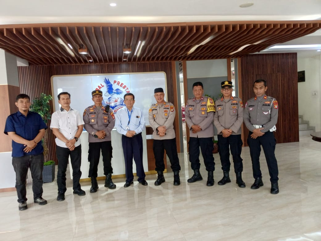 Ciptakan Rasa Aman, Polsek Bekasi Barat Lakukan Pengecekan dan Pengamanan di Sekolah Global Prestasi