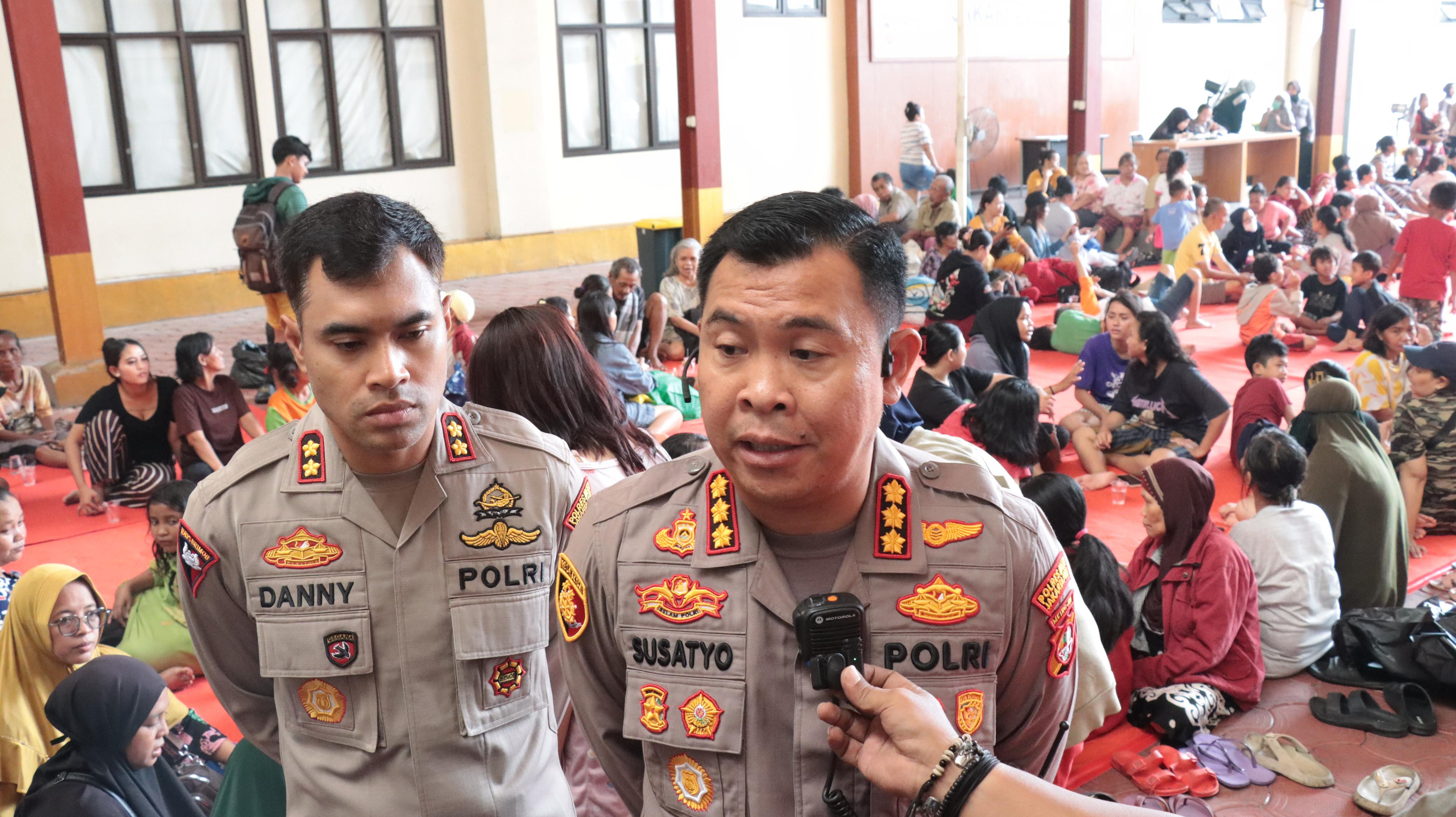 Polres Metro Jakpus Jadi Posko Pengungsian Warga, Dampak Kebakaran Rumah di Kebon Kosong