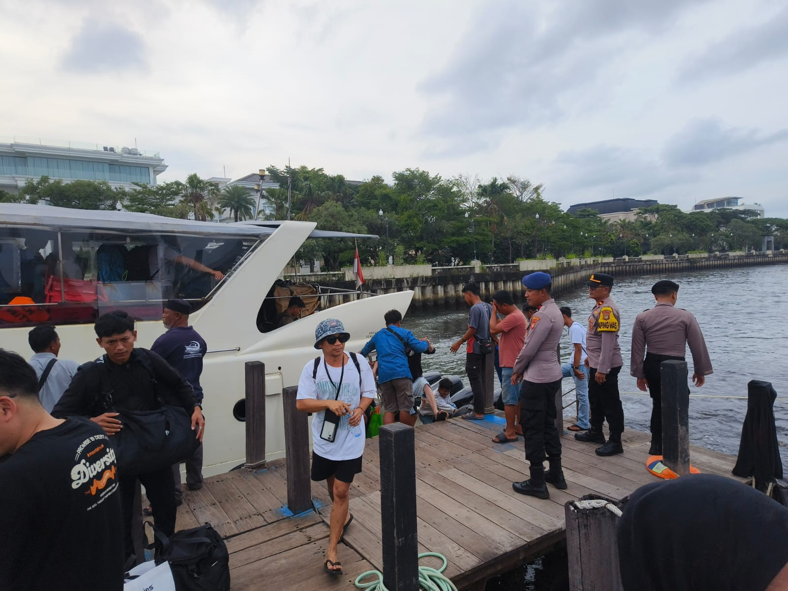 Strong Point di Dermaga Kepulauan Seribu, Polisi Hadir Pastikan Penyeberangan Aman dan Nyaman