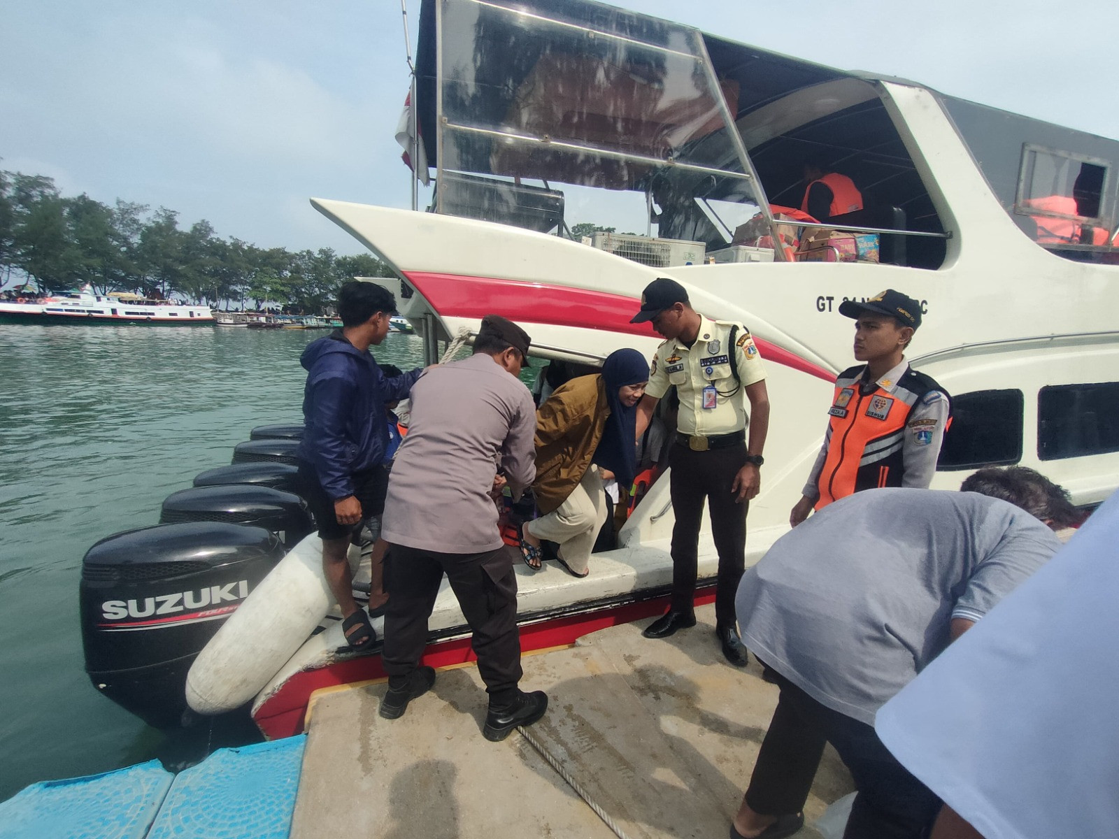 Polisi Baik Amankan Dermaga Pulau Wisata dan Penduduk, Wujudkan Rasa Aman untuk Wisatawan dan Warga