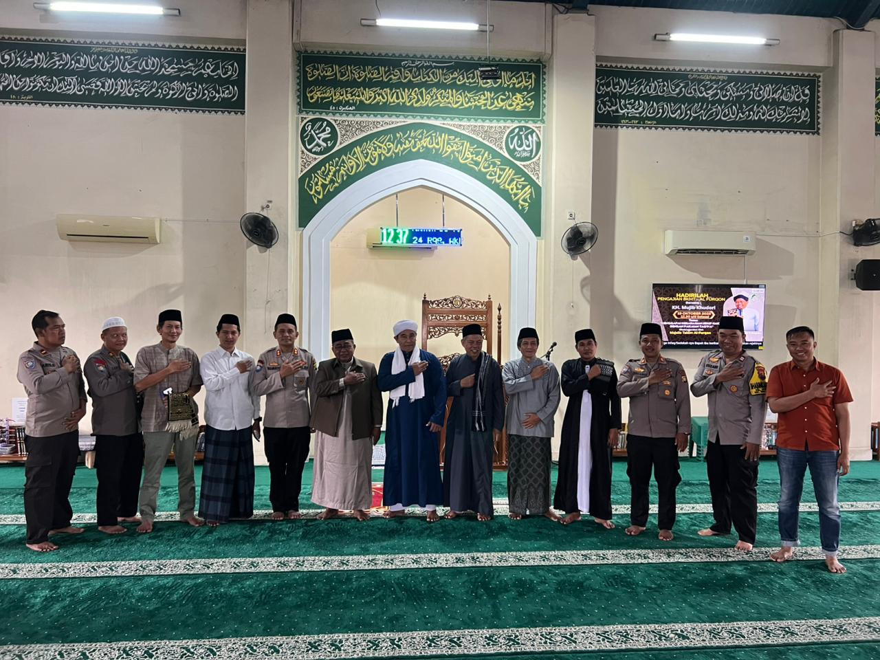 Ditbinmas Polda Metro Jaya Gelar Jumat Keliling di Masjid Al-Furqon Bekasi, Perkuat Cooling System dan Silaturahmi dengan Masyarakat