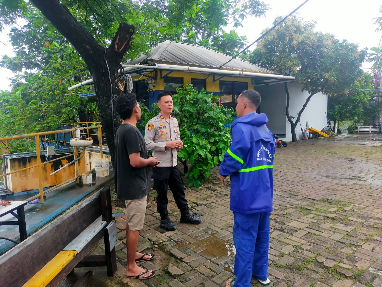 Wakapolsek Metro Penjaringan Cek Rumah Pompa Muara Baru, Pastikan Kesiapsiagaan Hadapi Potensi Banjir
