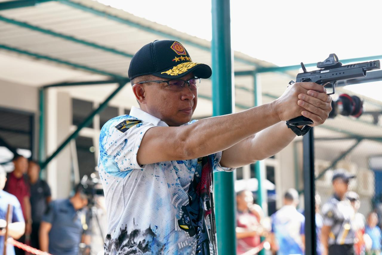 Panglima TNI Hadiri Kejuaraan Menembak Kasau Cup 2025 di Brigade Parako I Pasgat