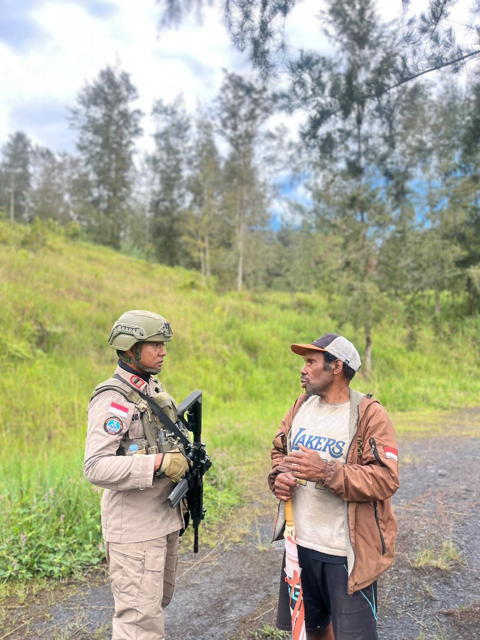 Jaga Aktivitas Warga, Satgas Damai Cartenz Gencarkan Patroli Taktis di Sinak