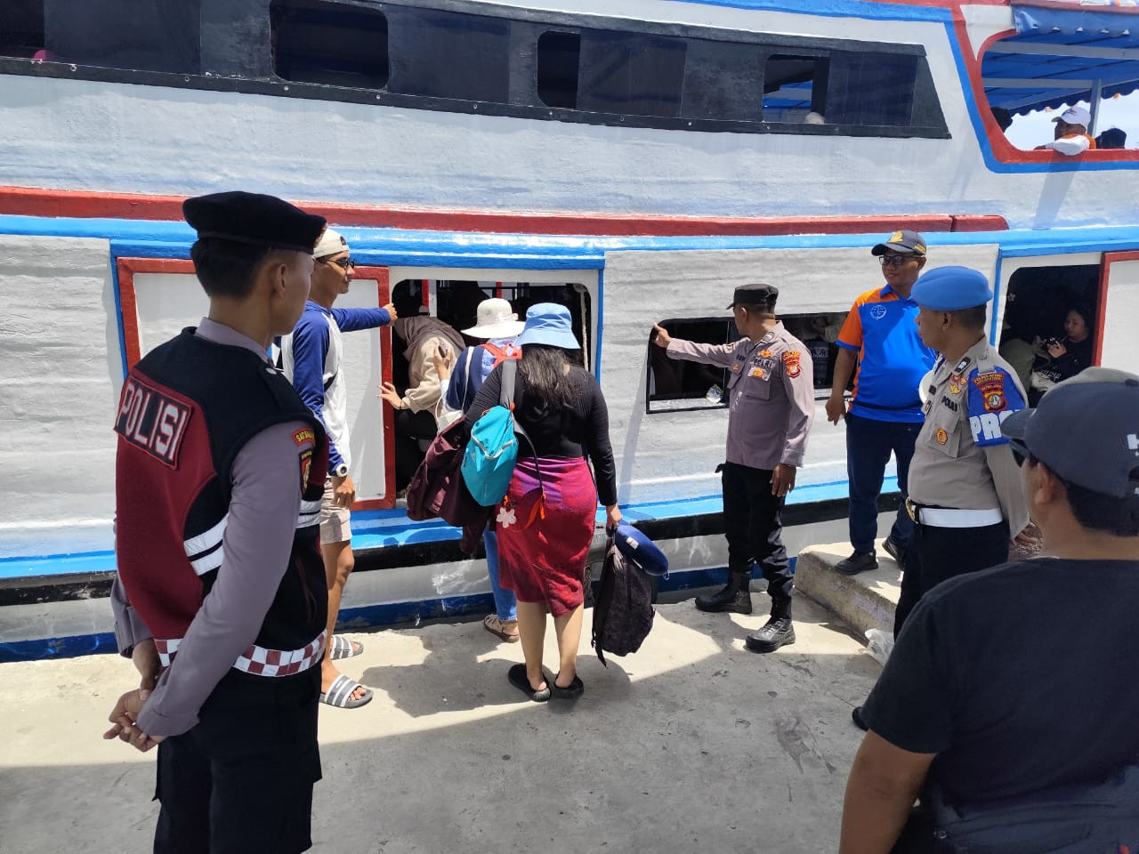 Polres Kepulauan Seribu Rutin Amankan Dermaga, Wujud Nyata Hadirnya Polisi untuk Warga dan Wisatawan