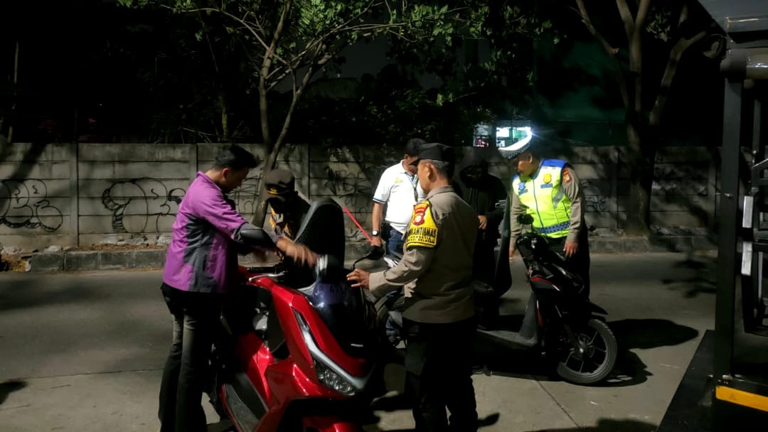 Jakarta On The Spot: Polsek Bekasi Selatan Gelar Patroli Cipta Kondisi