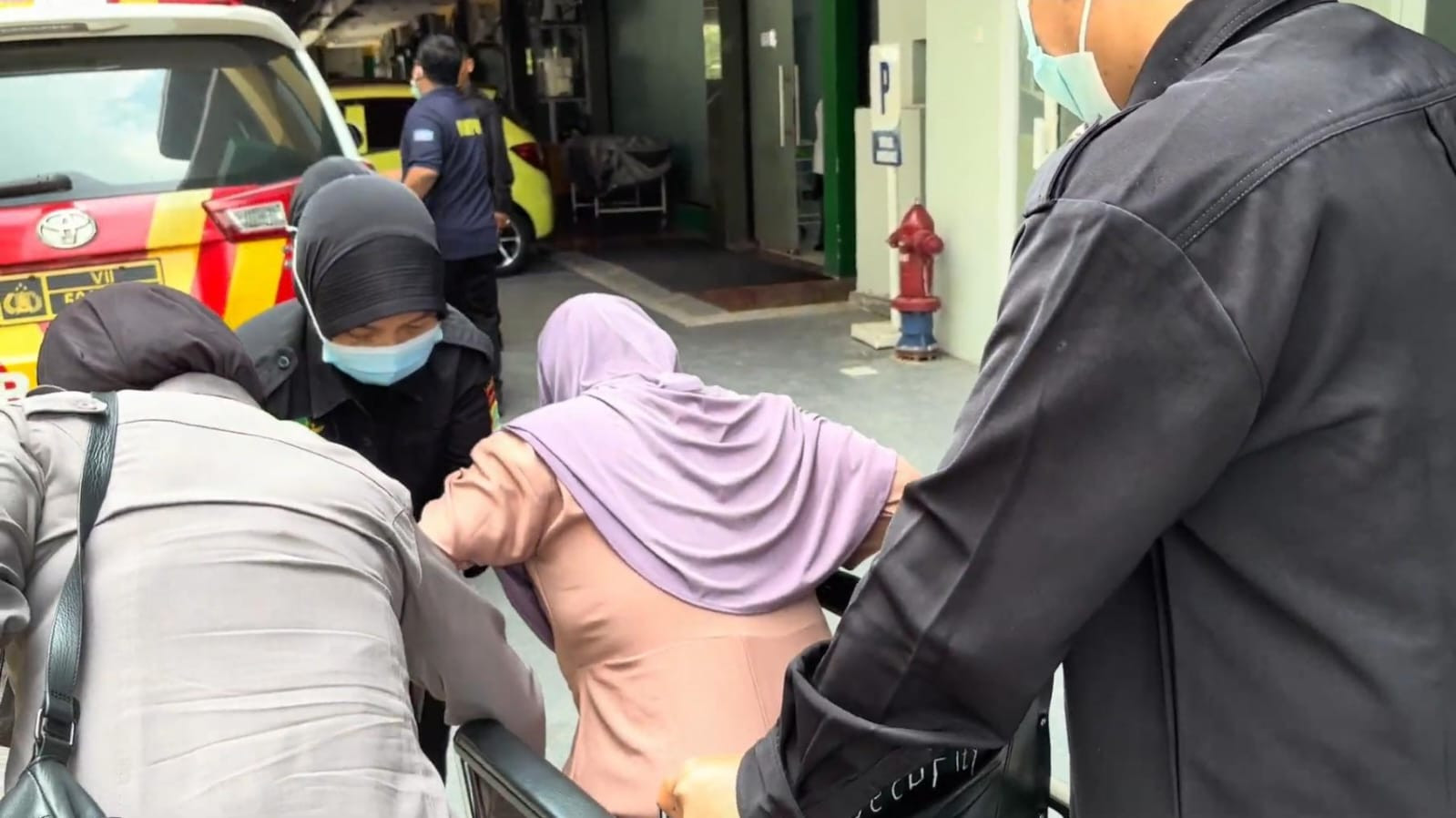 Polresta Bandara Soekarno Hatta Berikan Bantuan Kesehatan Kepada Istri si Kakek Pencuri HP