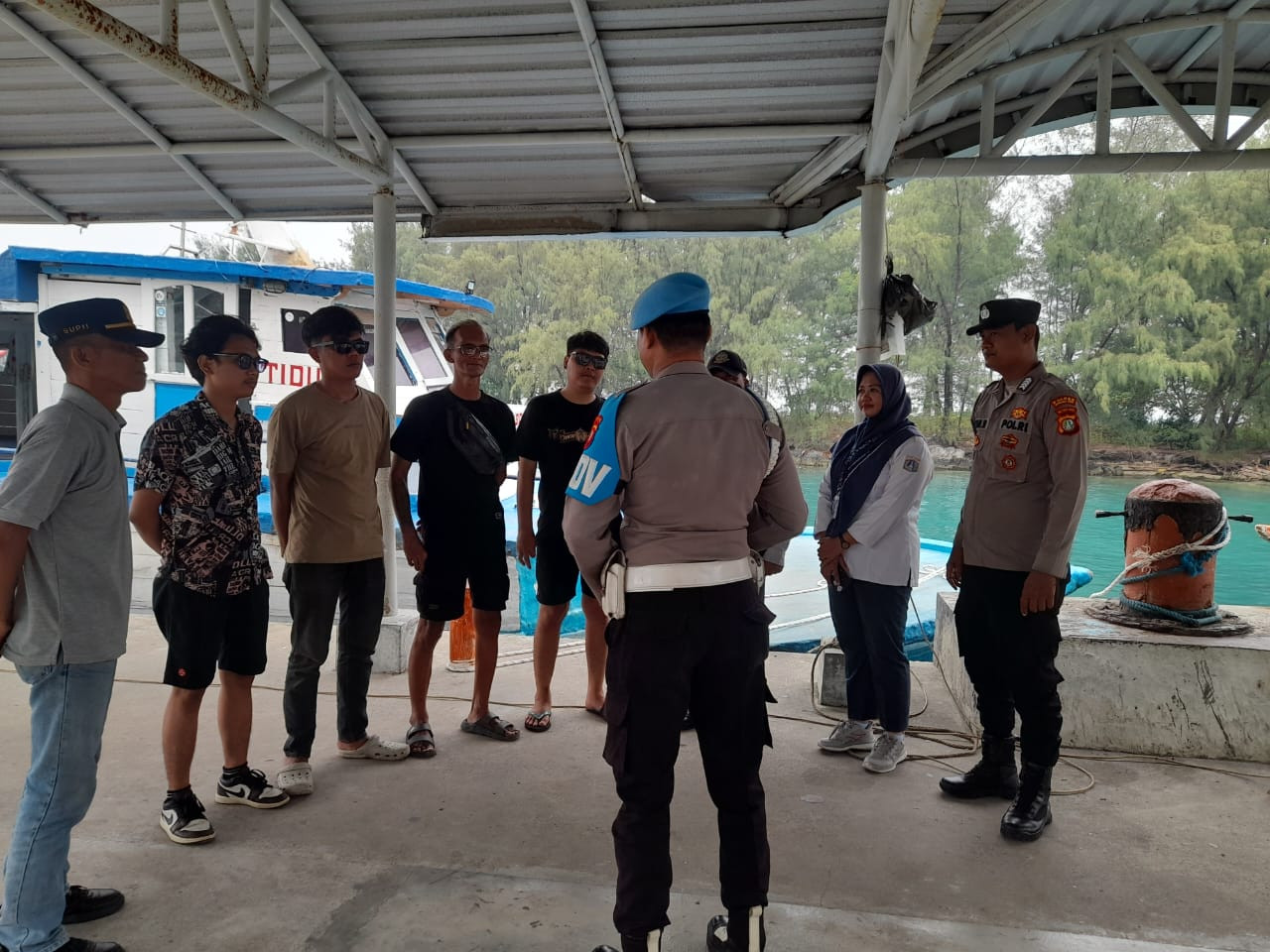 Polsek Kepulauan Seribu Selatan Himbau Wisatawan di Pulau Tidung Gunakan Layanan Call Center 110