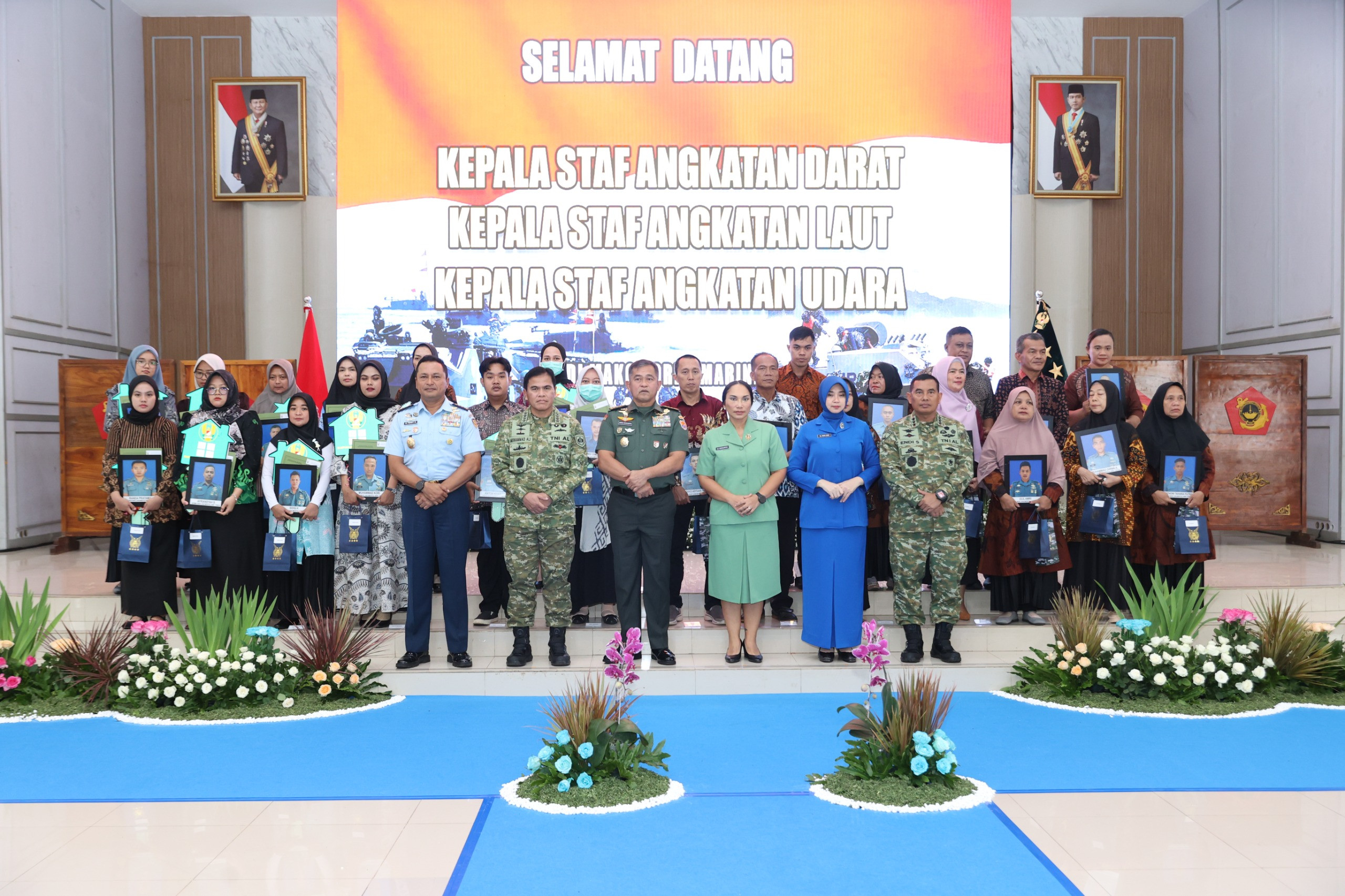 Wujud Empati, Kasad Serahkan Rumah dan Santunan bagi Ahli Waris Prajurit Marinir