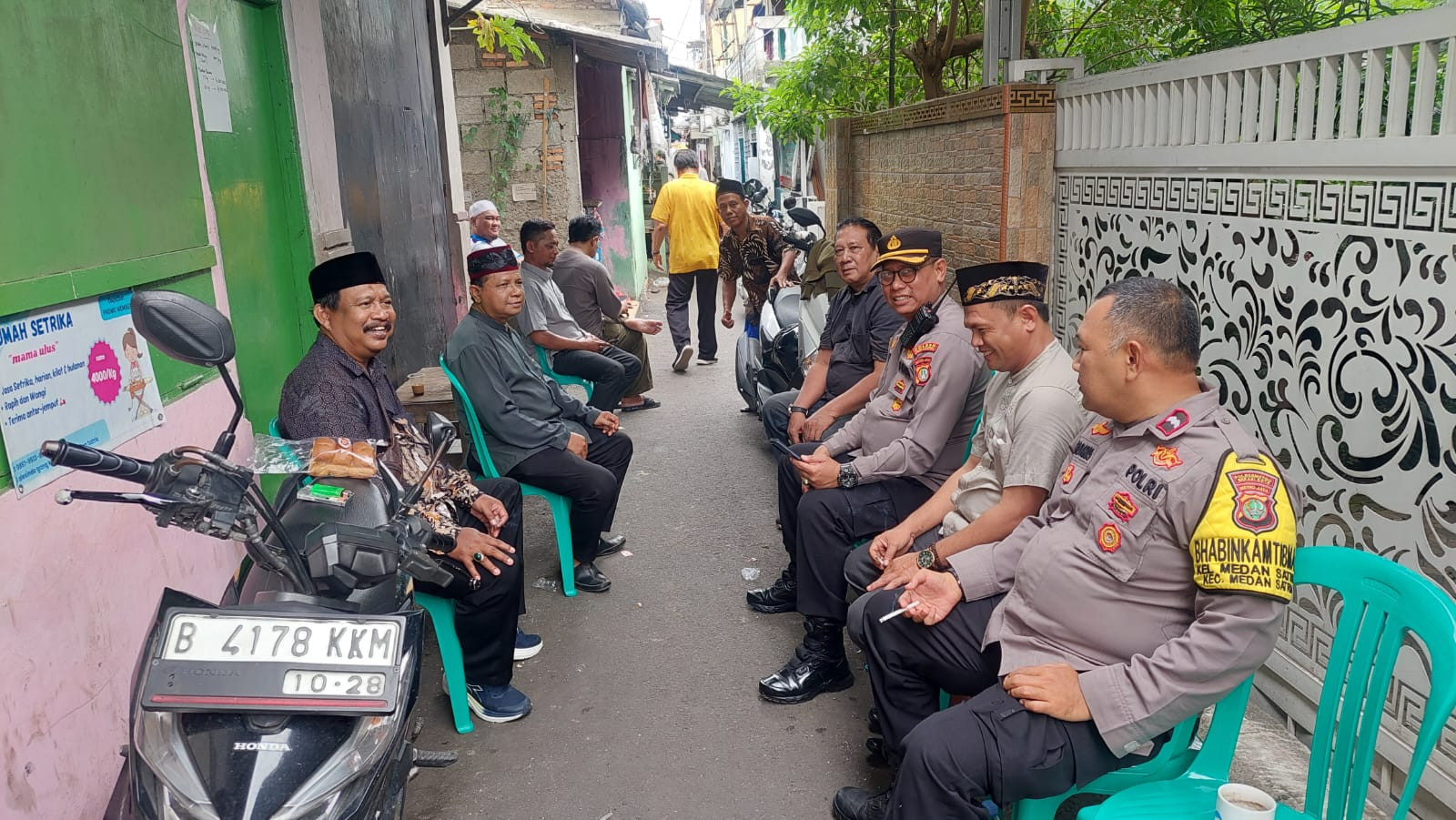 Kapolsek Medan Satria Ta'ziyah di Wilayah Kelurahan Medan Satria