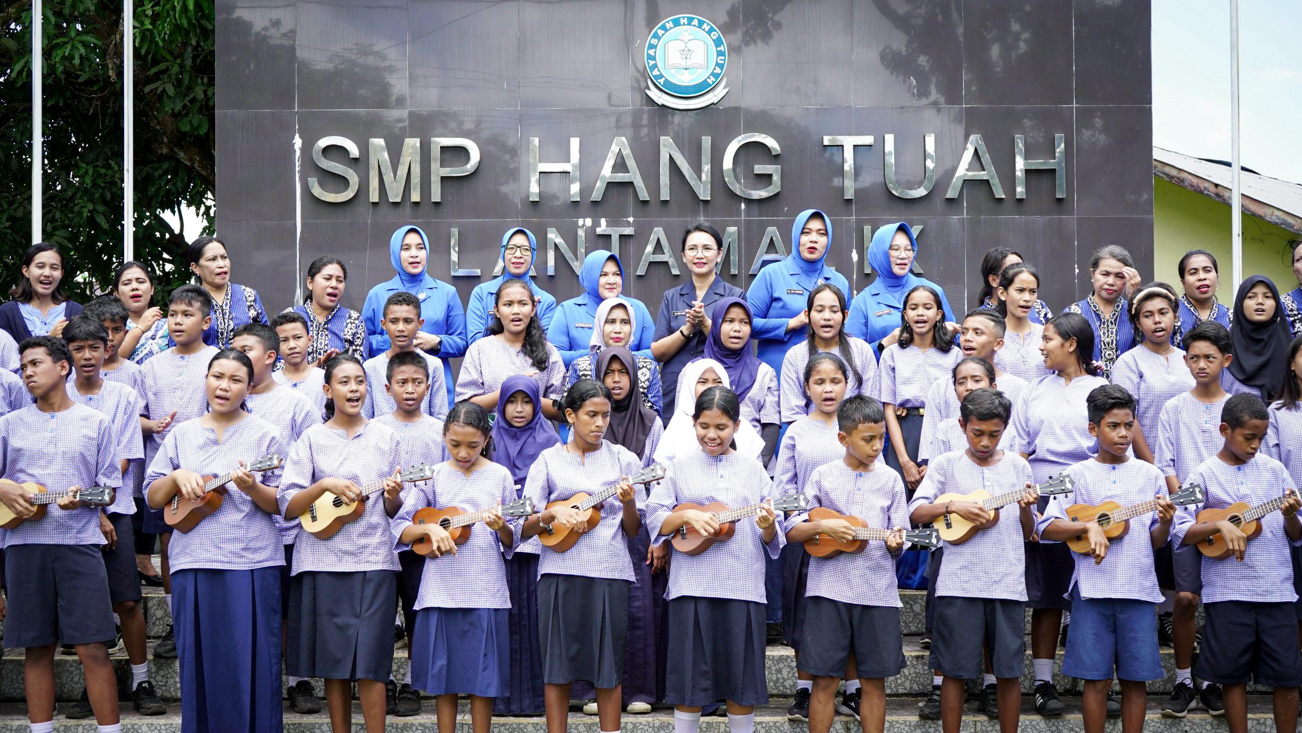 Pengawas Cabang Ambon Yayasan Hang Tuah Ny. Inca Hanarko Djodi Tinjau Sarpras dan Komitmen Tingkatkan Kualitas Pendidikan