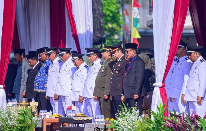 Kapolsek Cabangbungin Hadiri Upacara HUT RI ke-80, Ribuan Warga Padati Lapangan Tapak Serang