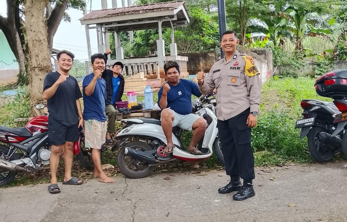 Patroli Dialogis, Bhabinkamtibmas Mustikasari Polsek Bantargebang Ajak Warga Aktif Jaga Kamtibmas
