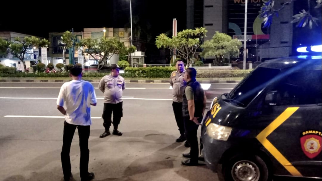 Polsek Bekasi Selatan Optimalkan Patroli Malam, Wujudkan Kamtibmas Aman dan Kondusif