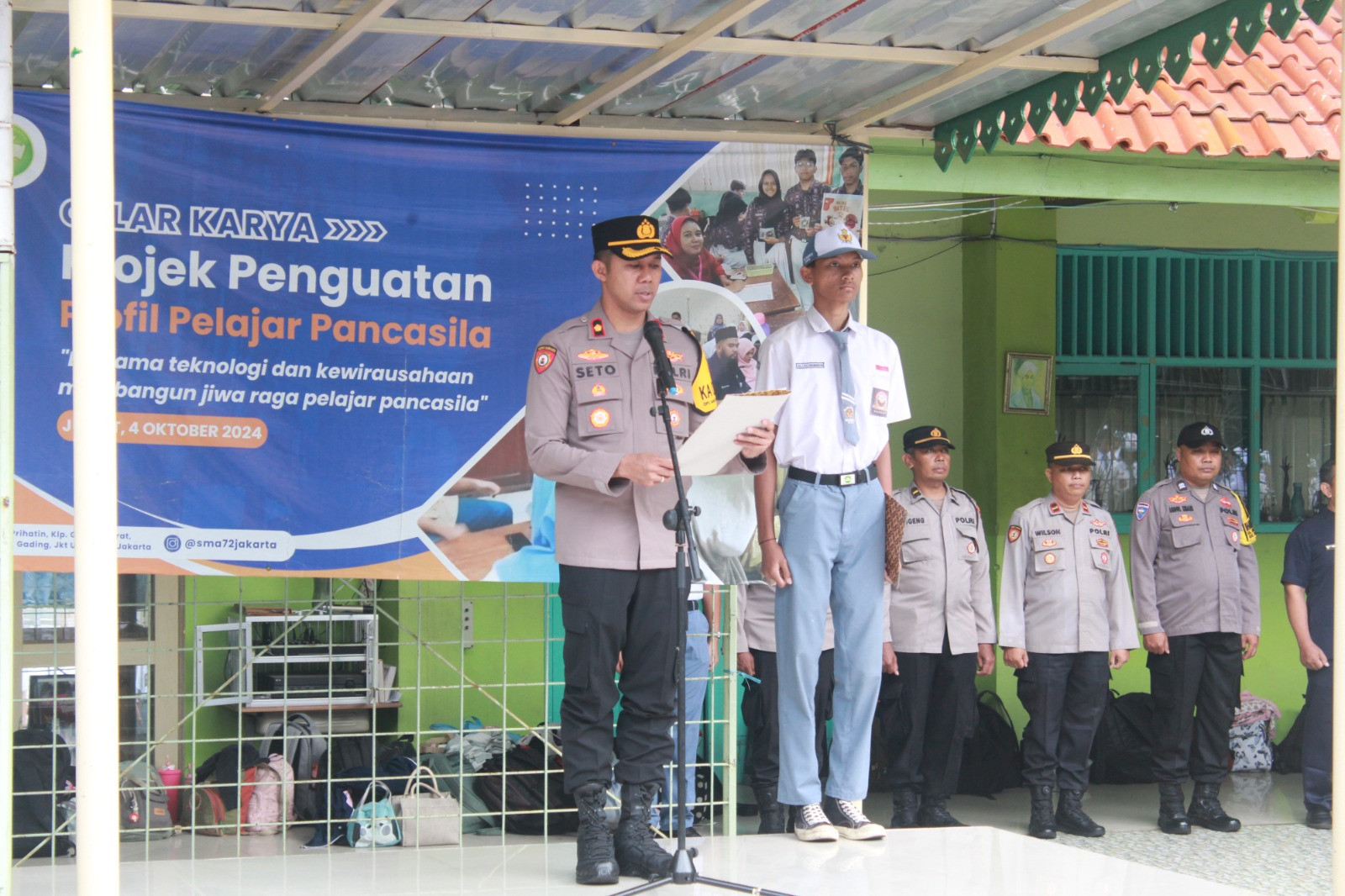 Polsek Kelapa Gading Gelar Program “Police Goes to School” di SMAN 72 Jakarta