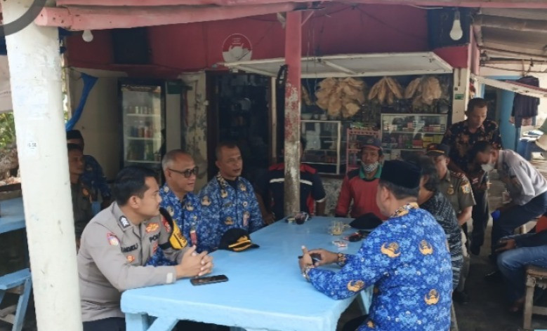 Jaga Jakarta di Pulau Tidung, Bhabinkamtibmas Sosialisasikan Layanan Polisi 110 dan Perkuat Kamtibmas
